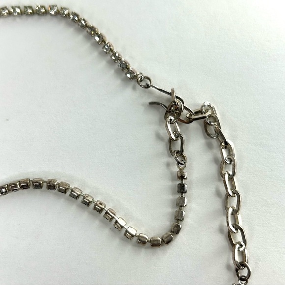 Pearls Rhinestones Fashion Necklace - Picture 7 of 8